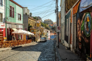 Private car transfer from Valparaiso to Santiago